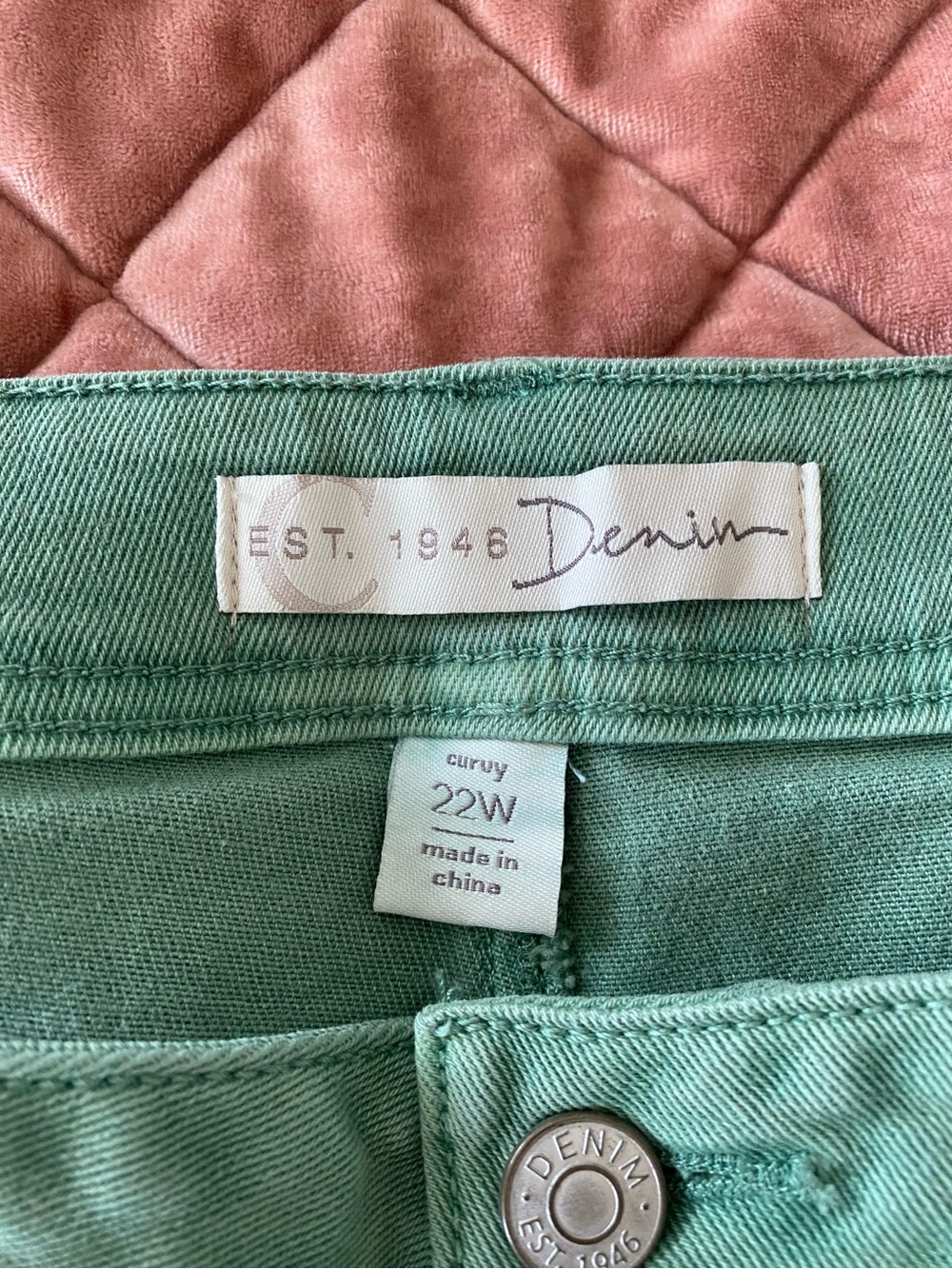 Cato Women’s Ruffled Hem Crop Pants - Sage Green Size 22W - Picture 3 of 9
